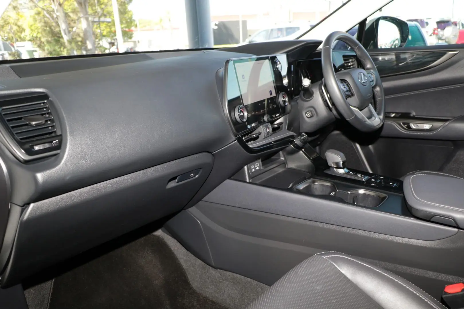 2023 Lexus NX Gallery Image 7