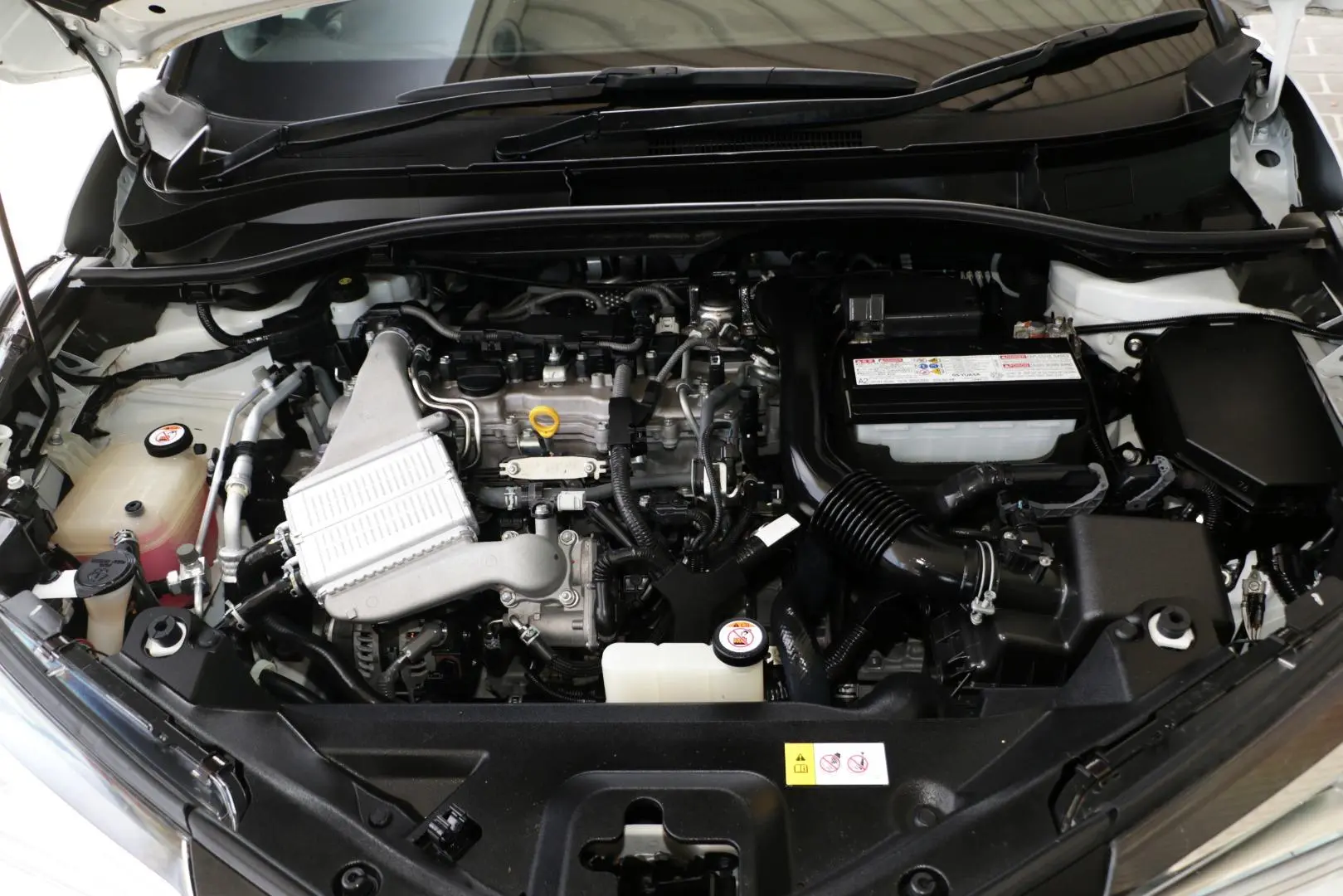 2018 Toyota C-HR Gallery Image 21