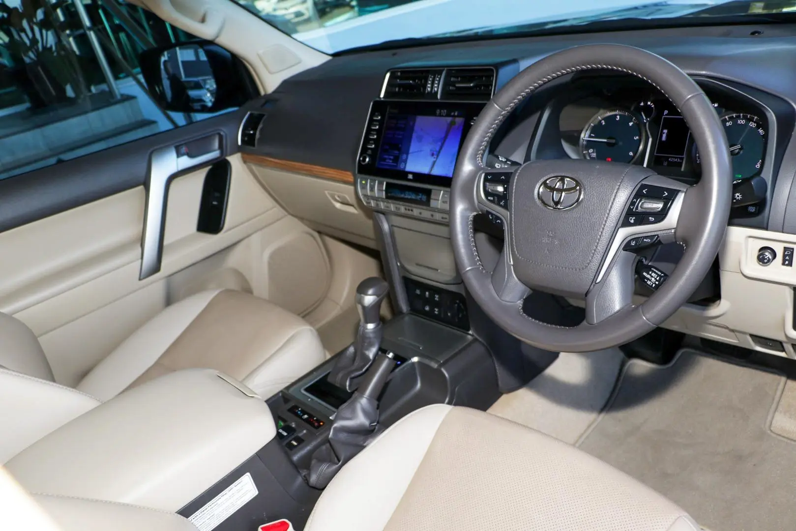 2021 Toyota Landcruiser Prado Gallery Image 6