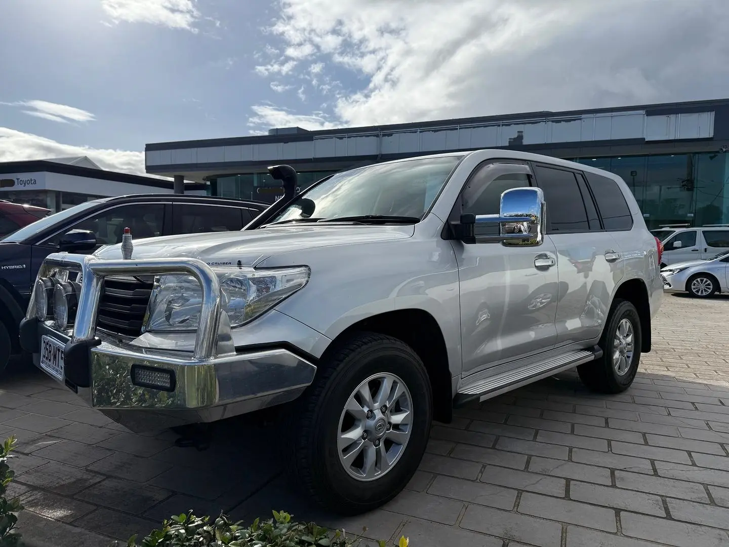 2015 Toyota Landcruiser Gallery Image 4