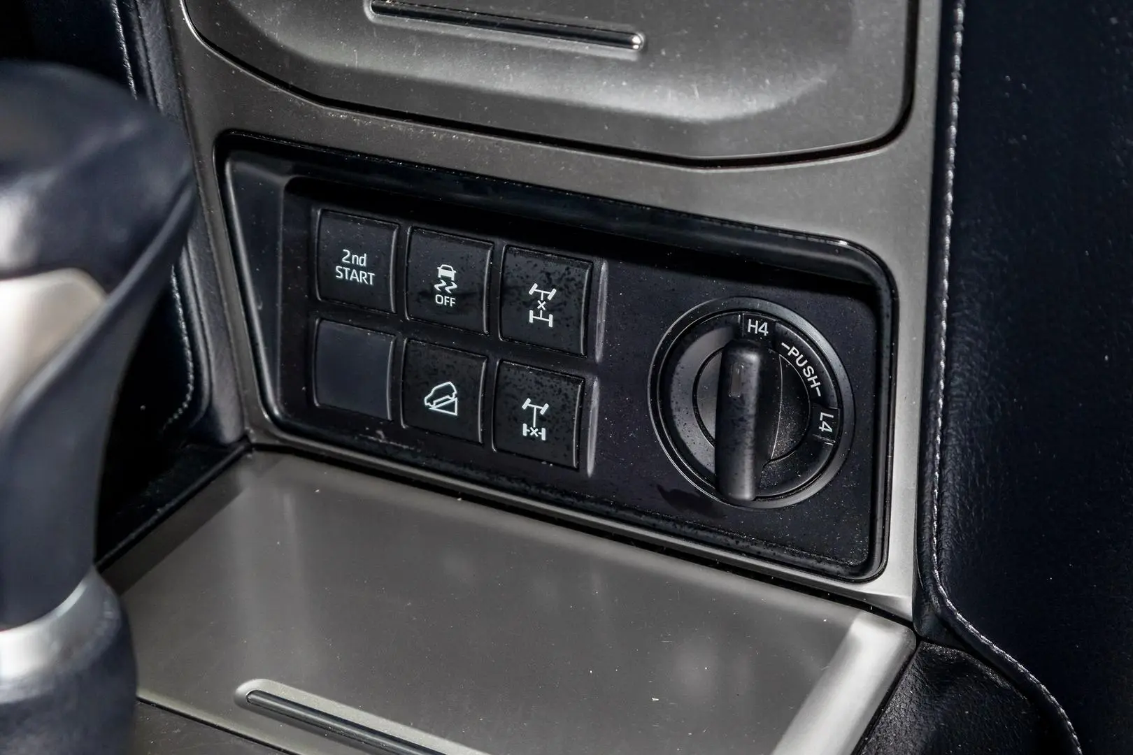 2021 Toyota Landcruiser Prado Gallery Image 14