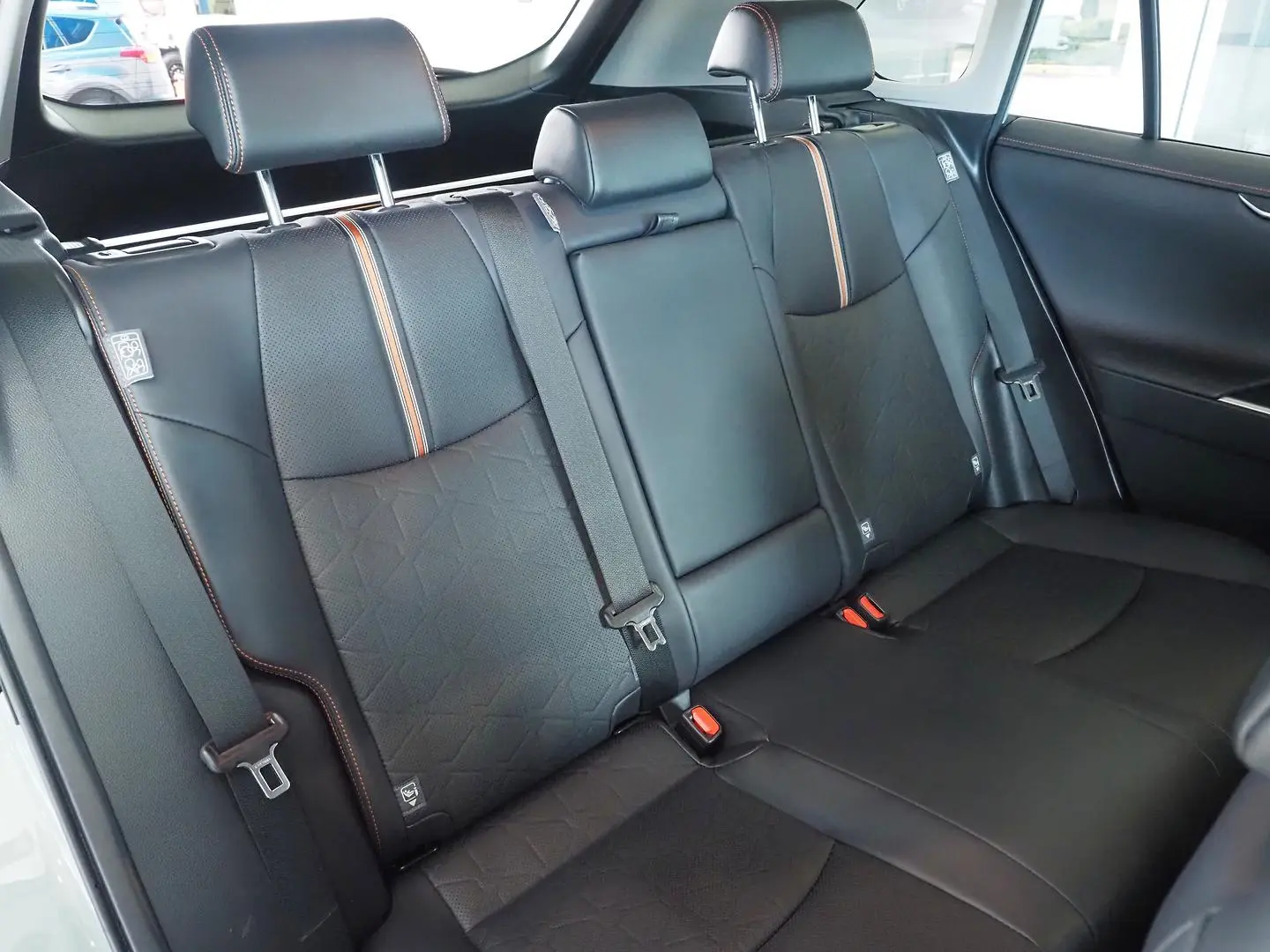 2020 Toyota RAV4 Gallery Image 15