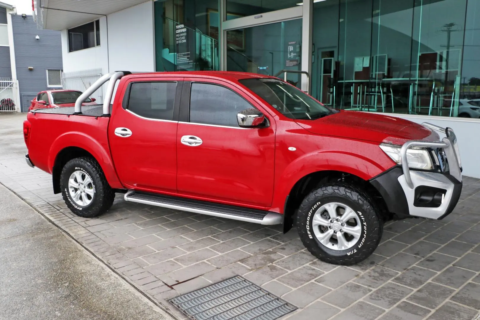 2016 Nissan Navara Gallery Image 5