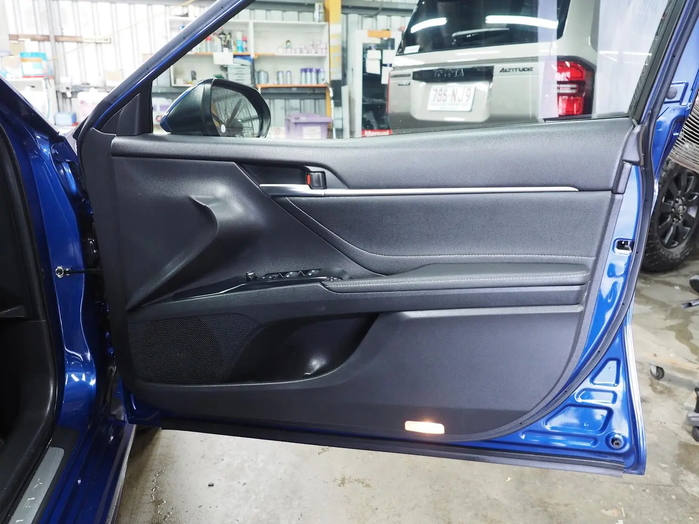 2018 Toyota Camry Gallery Image 16