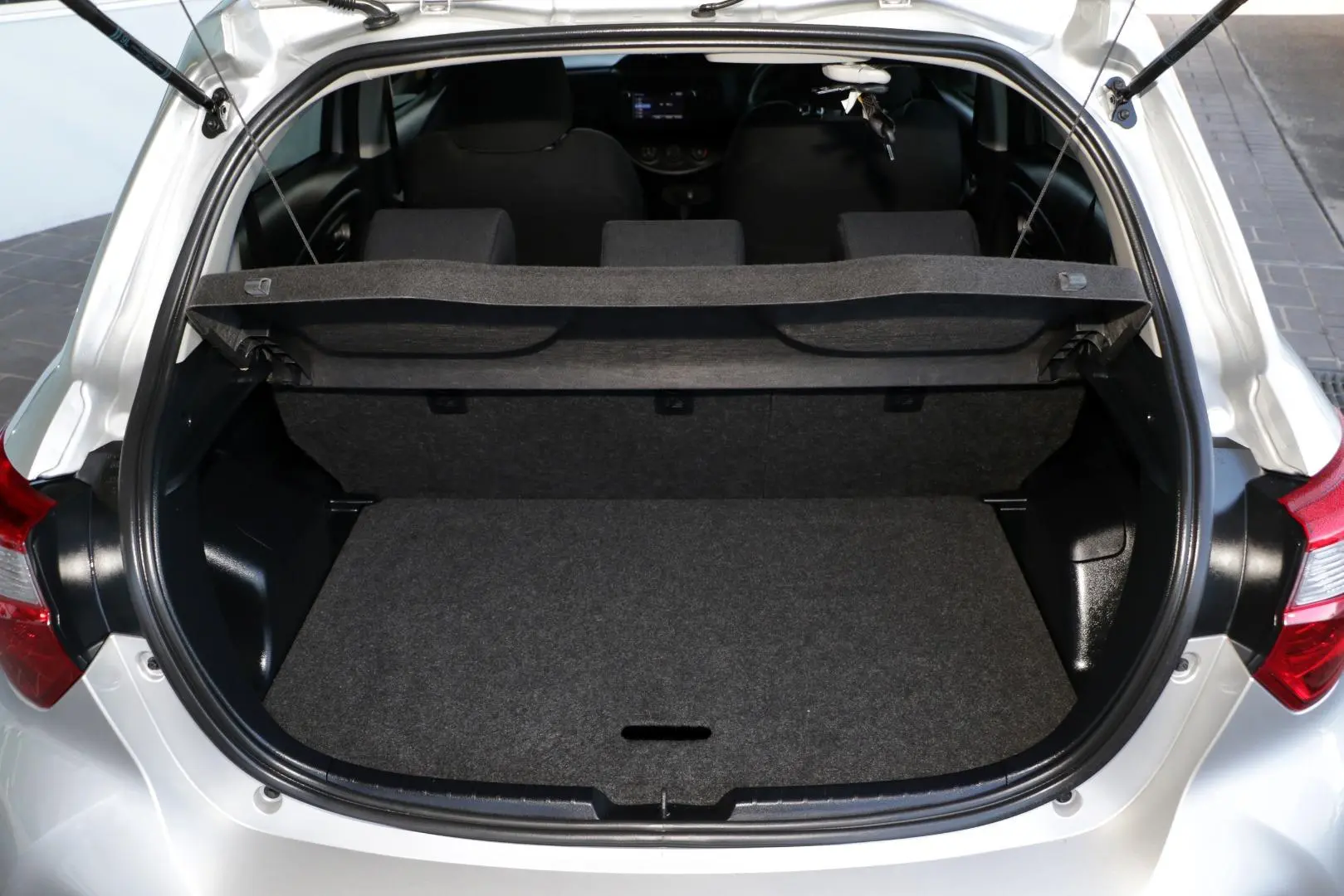 2019 Toyota Yaris Gallery Image 23