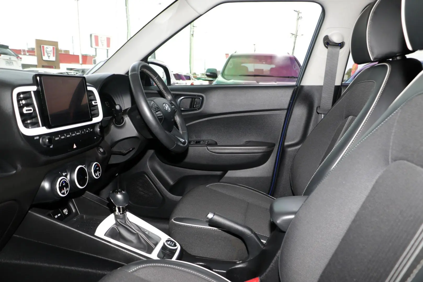 2024 Hyundai Venue Gallery Image 8