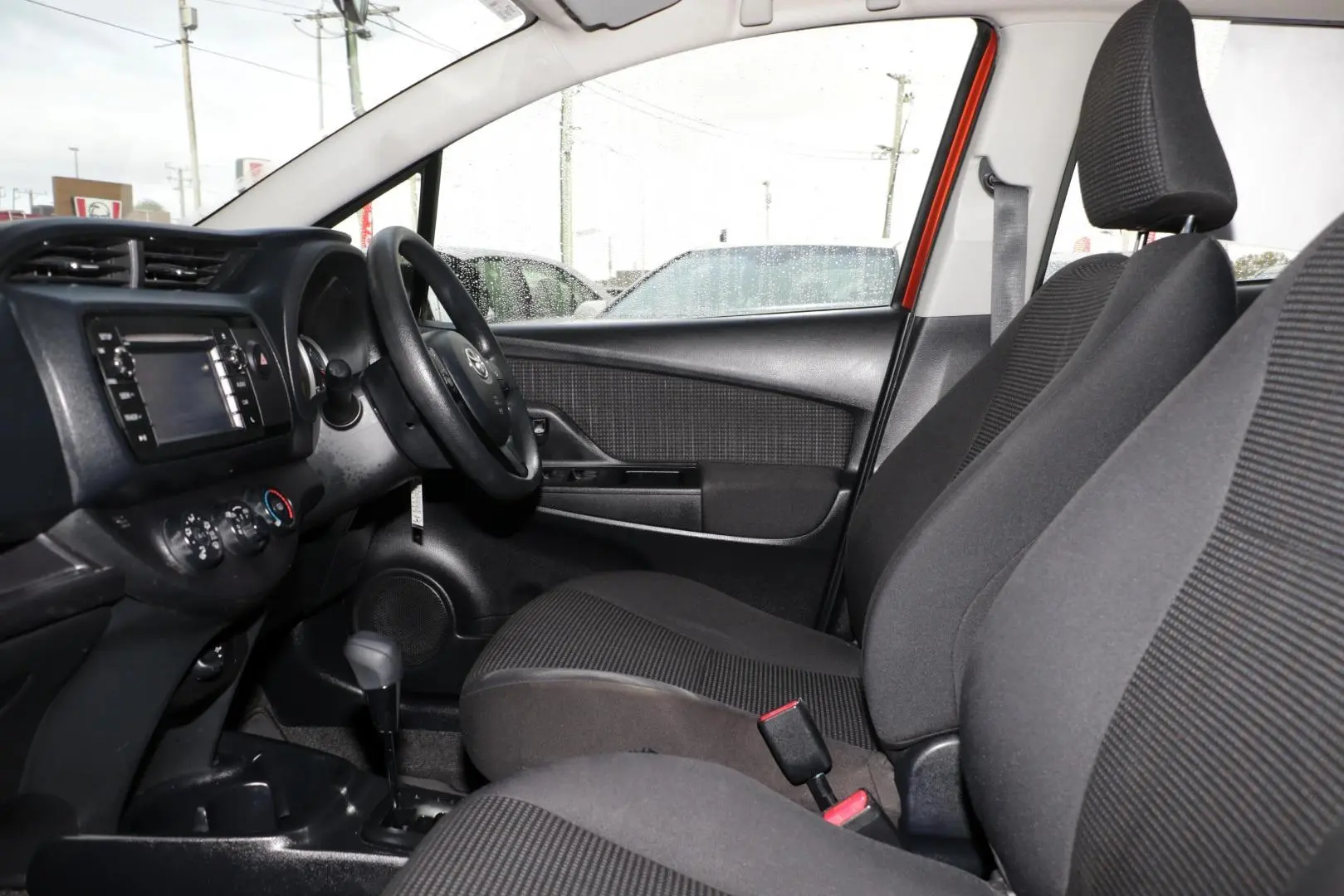 2019 Toyota Yaris Gallery Image 8
