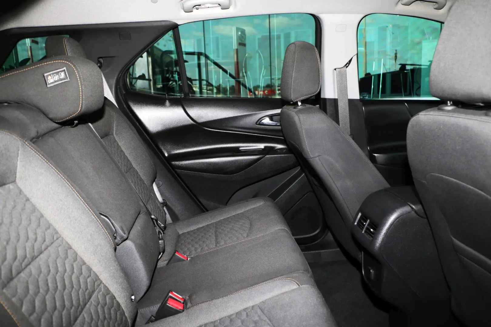 2020 Holden Equinox Gallery Image 9