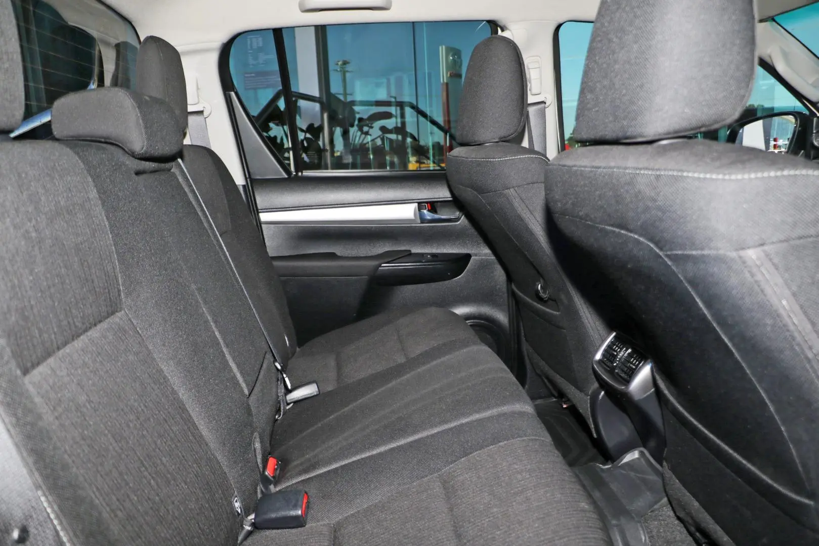 2023 Toyota Hilux Gallery Image 9
