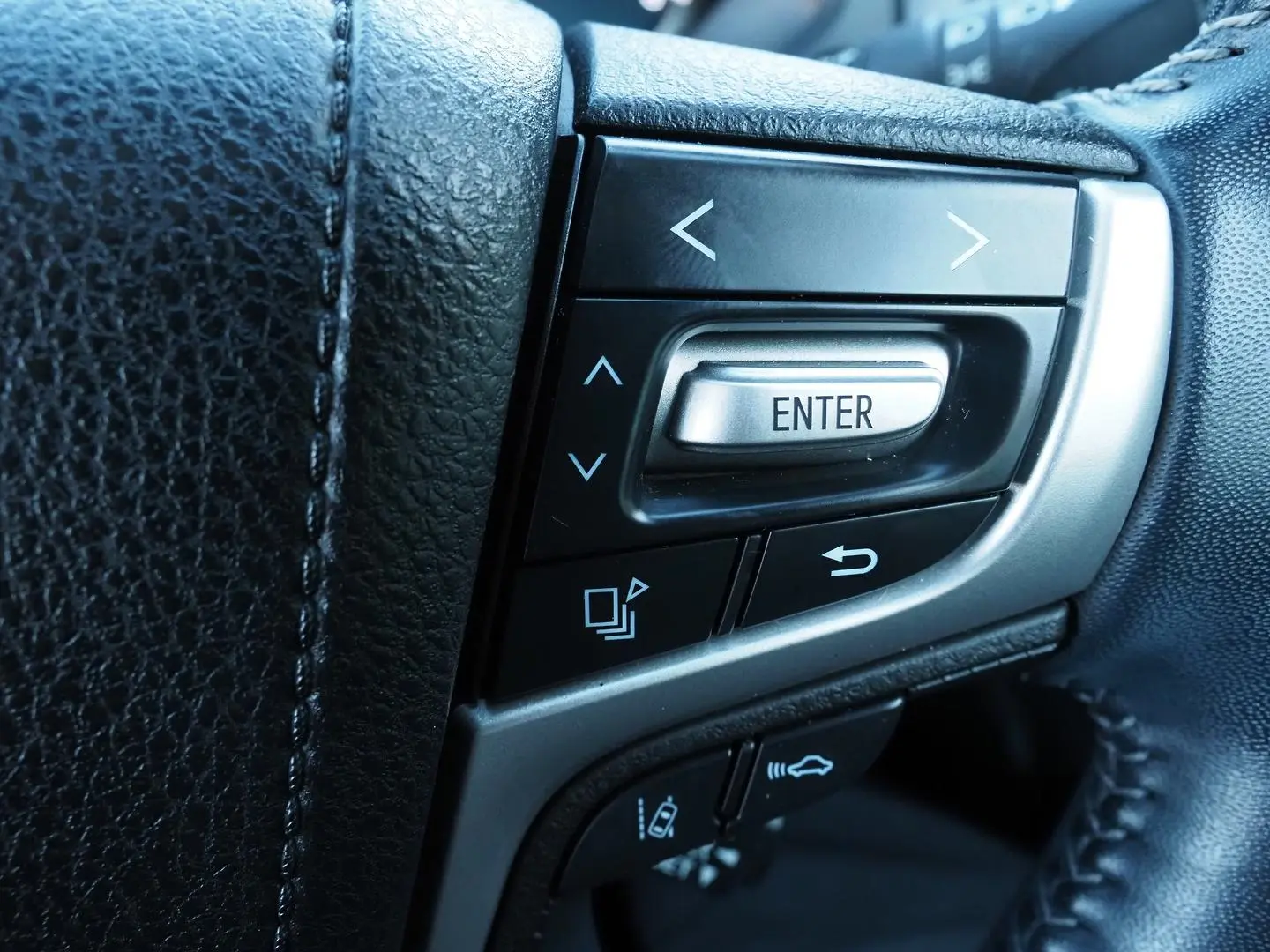 2021 Toyota Landcruiser Prado Gallery Image 28