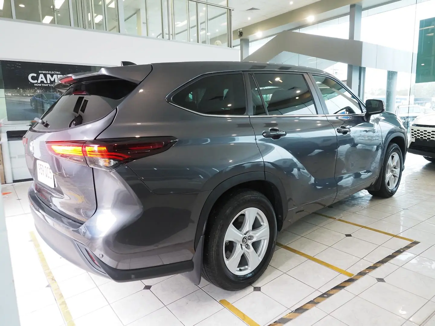 2024 Toyota Kluger Gallery Image 8