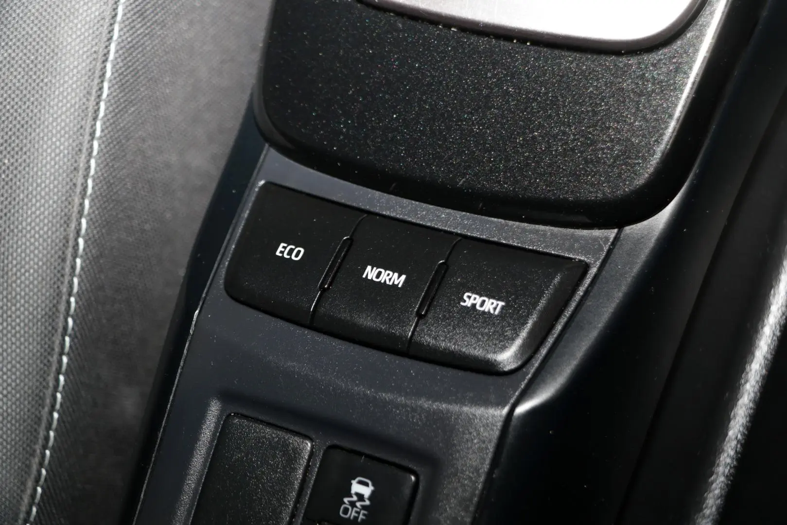2024 Toyota Fortuner Gallery Image 16