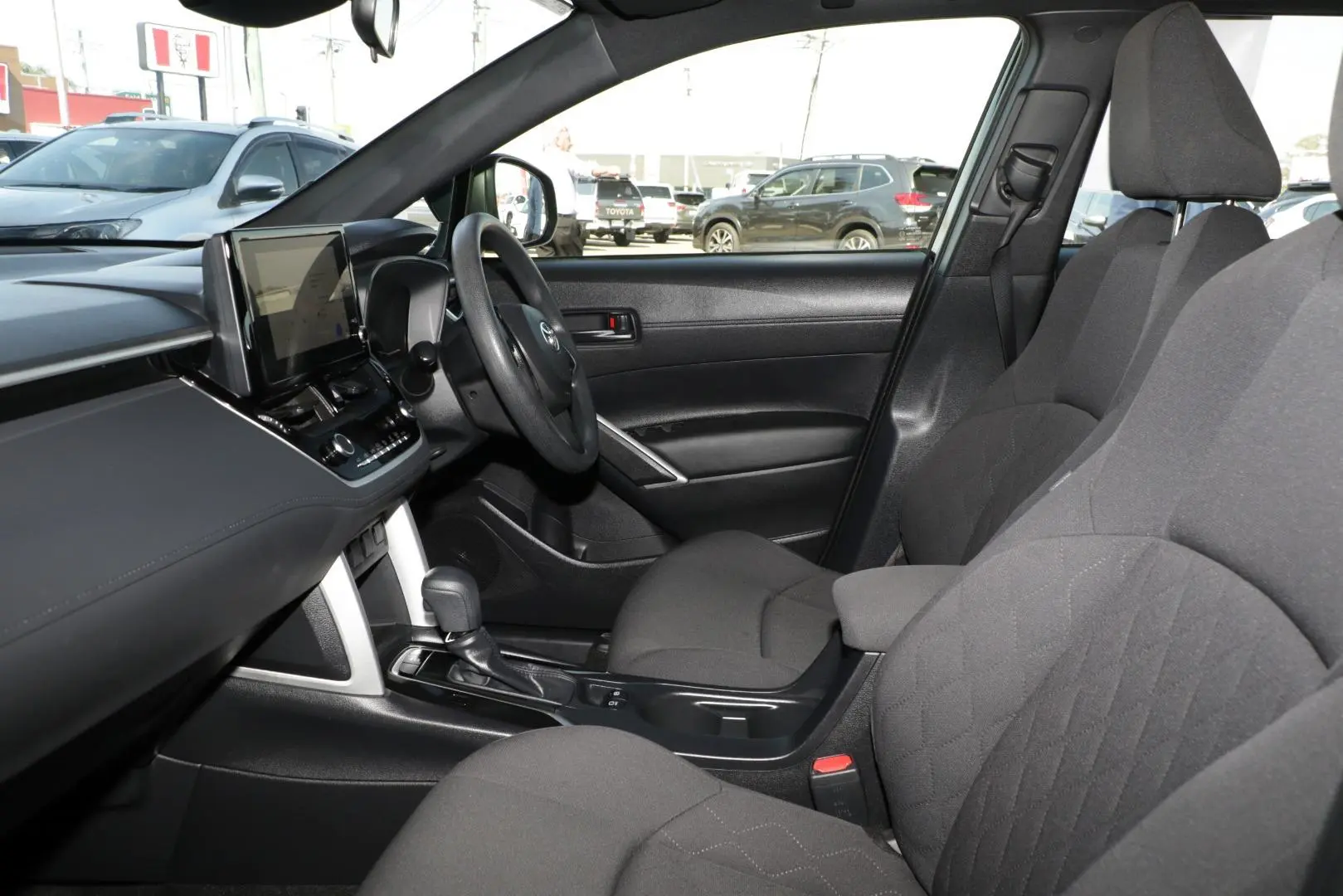 2023 Toyota Corolla Cross Gallery Image 8