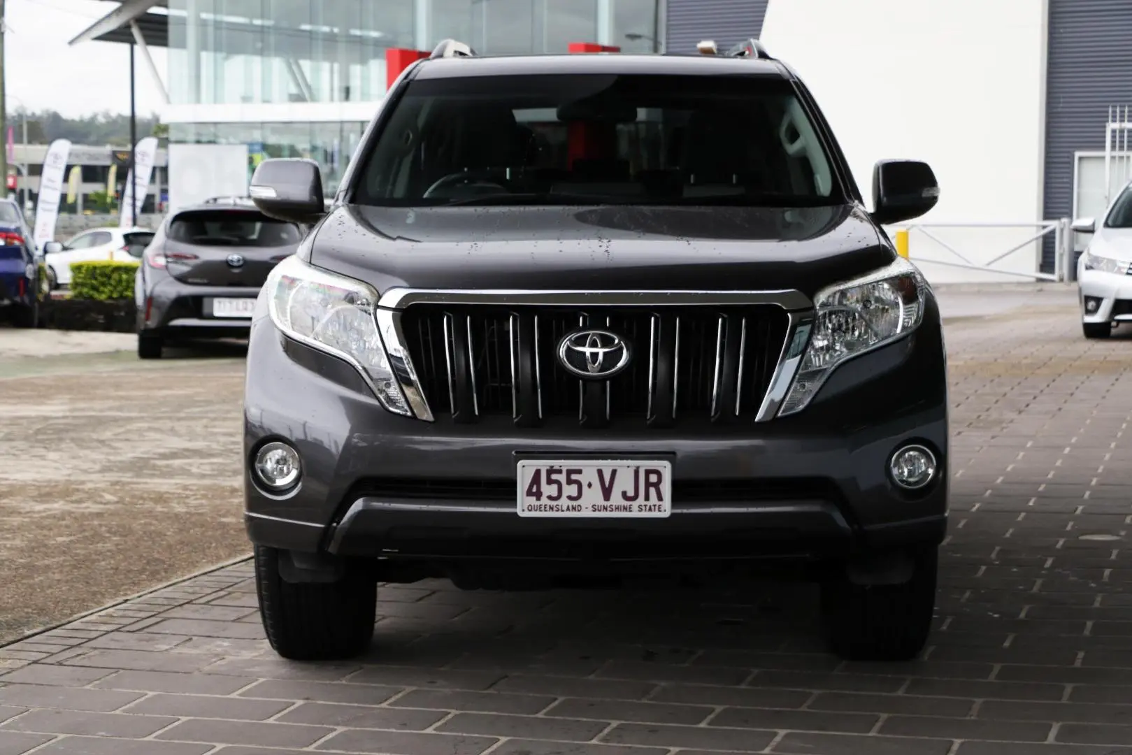 2015 Toyota Landcruiser Prado Gallery Image 3