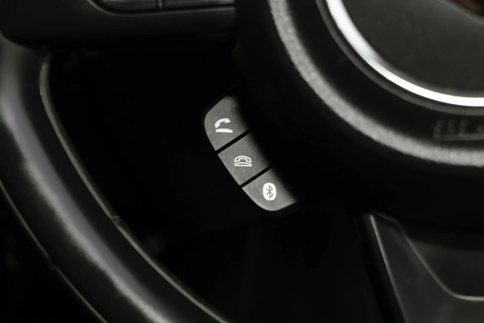 2022 Suzuki Swift Gallery Image 17