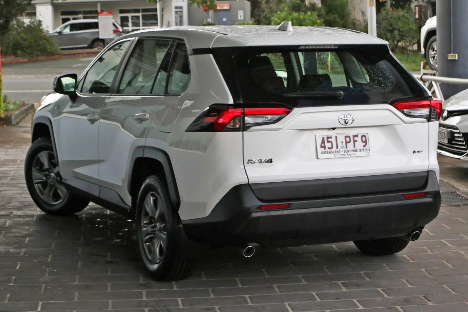 2025 Toyota RAV4 Gallery Image 3