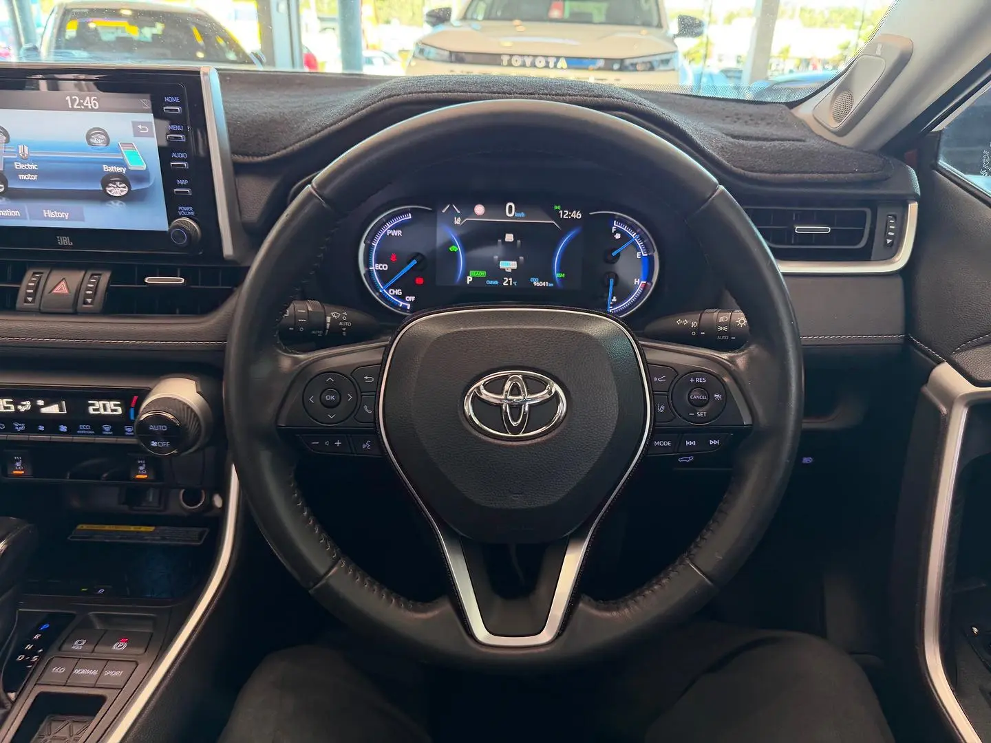 2020 Toyota RAV4 Gallery Image 14