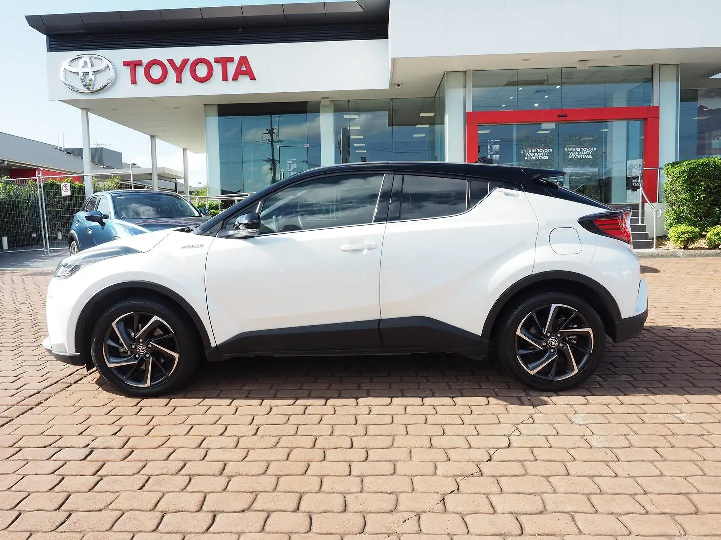 2020 Toyota C-HR Image 9