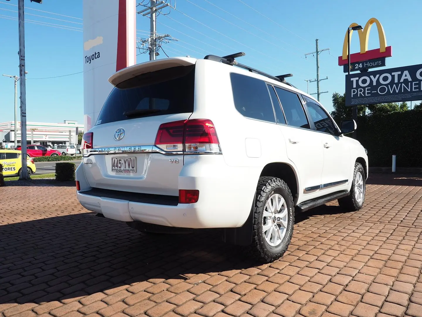 2019 Toyota Landcruiser Gallery Image 7