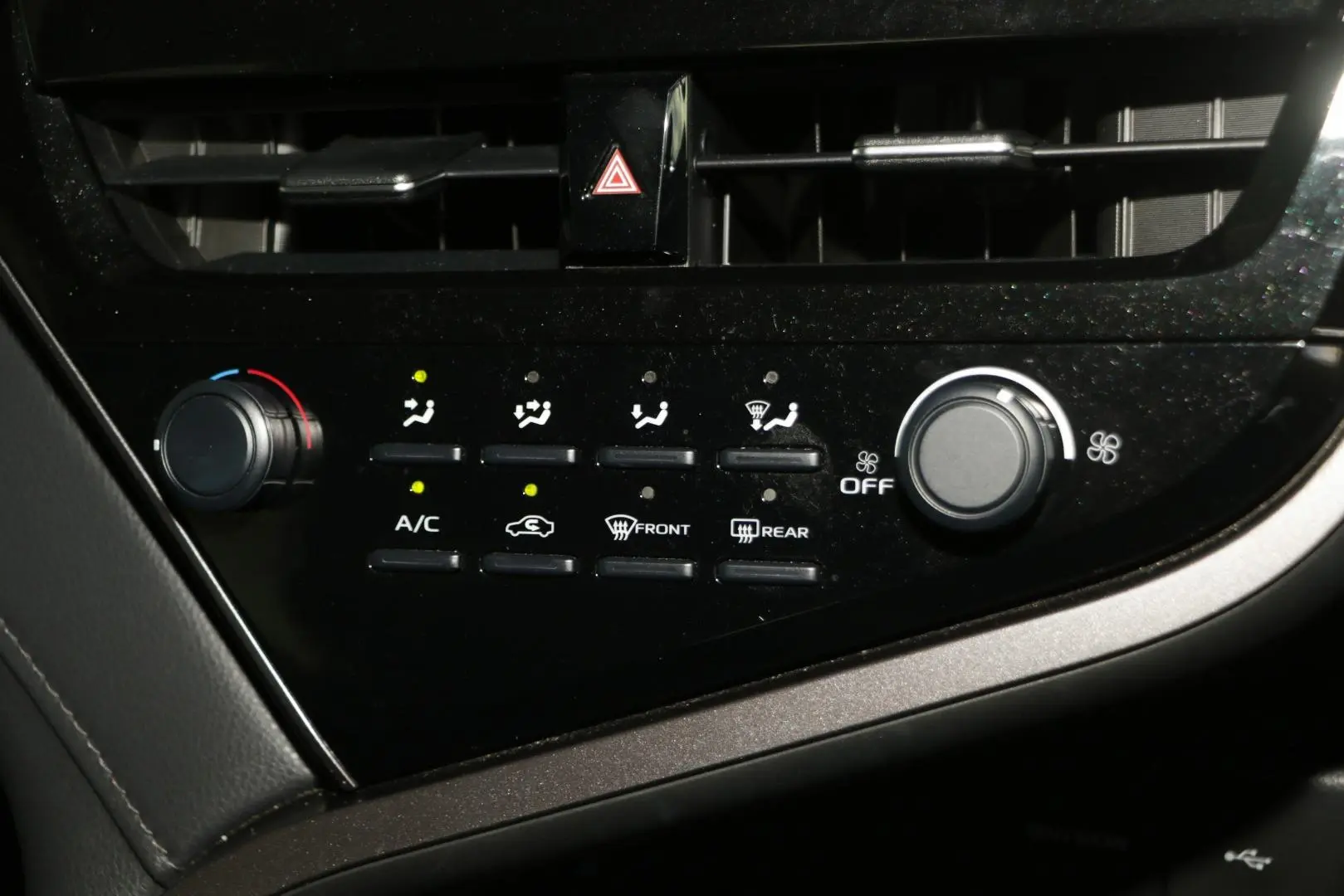 2022 Toyota Camry Gallery Image 15