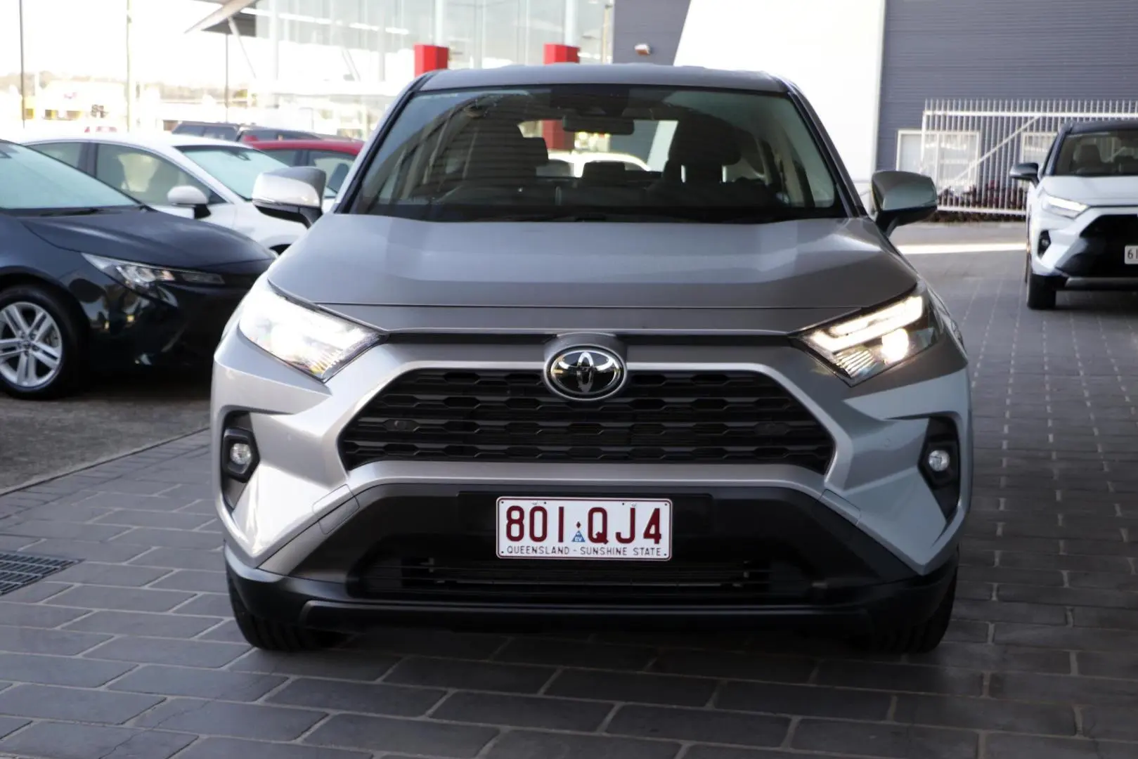 2025 Toyota RAV4 Gallery Image 4