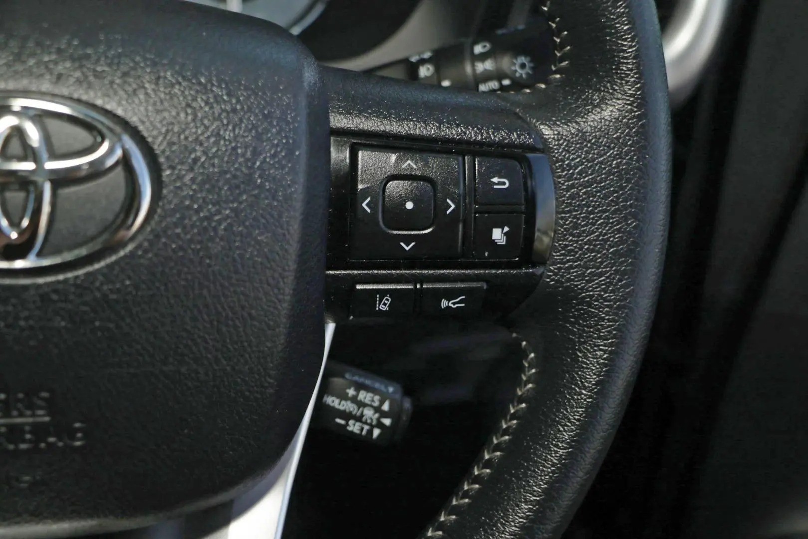 2021 Toyota Hilux Gallery Image 18