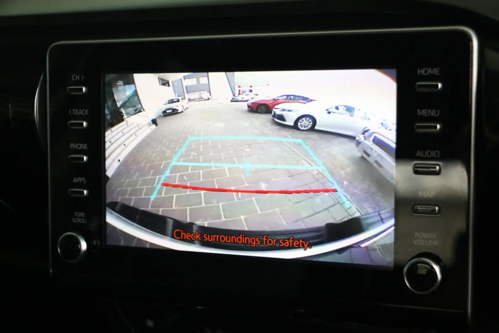 2021 Toyota Hilux Gallery Image 11