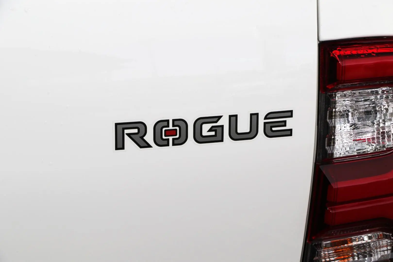 2025 Toyota Hilux Gallery Image 22