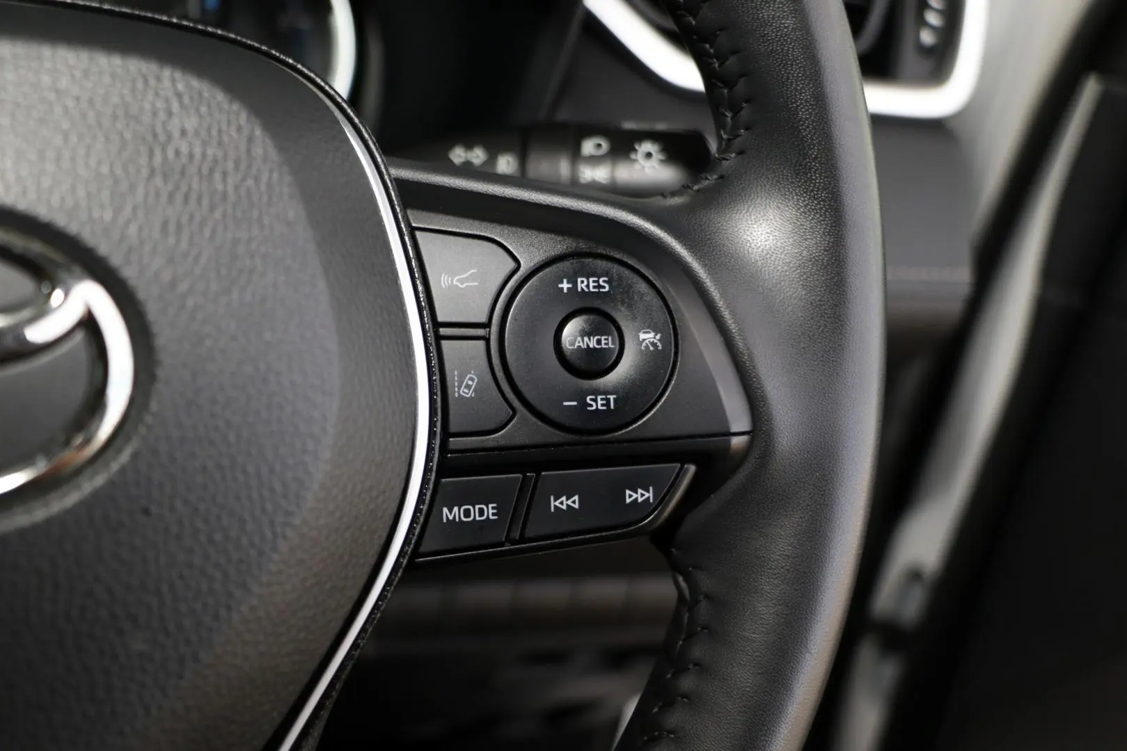 2024 Toyota RAV4 Gallery Image 17