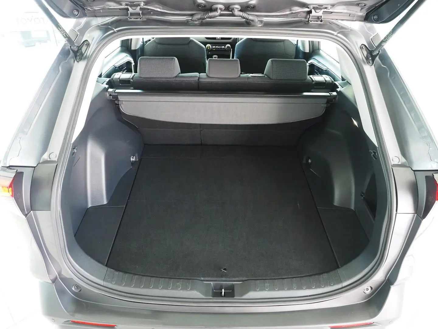 2024 Toyota RAV4 Gallery Image 14