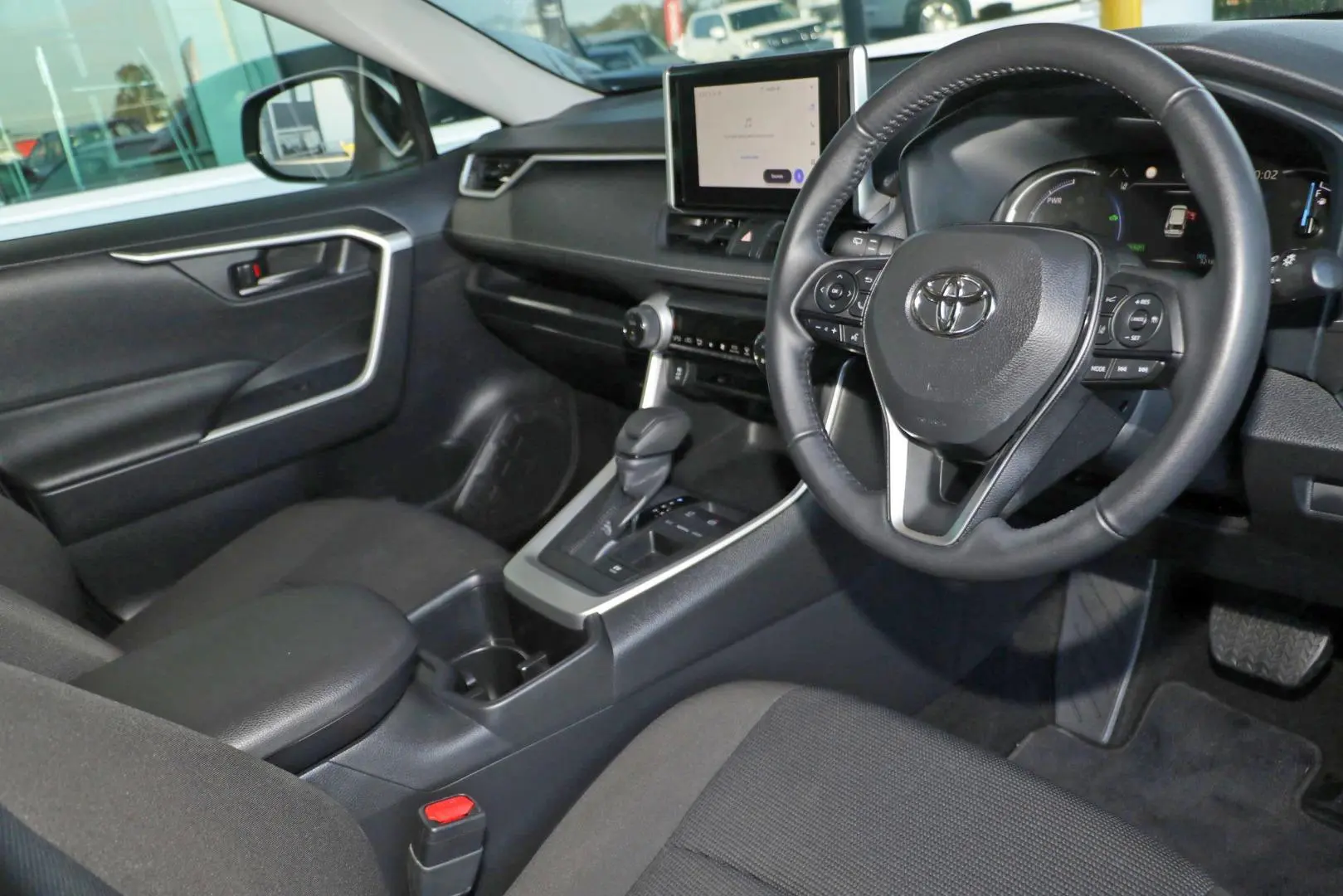 2025 Toyota RAV4 Gallery Image 7