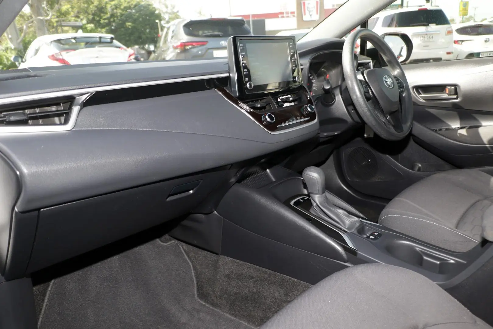 2019 Toyota Corolla Gallery Image 7