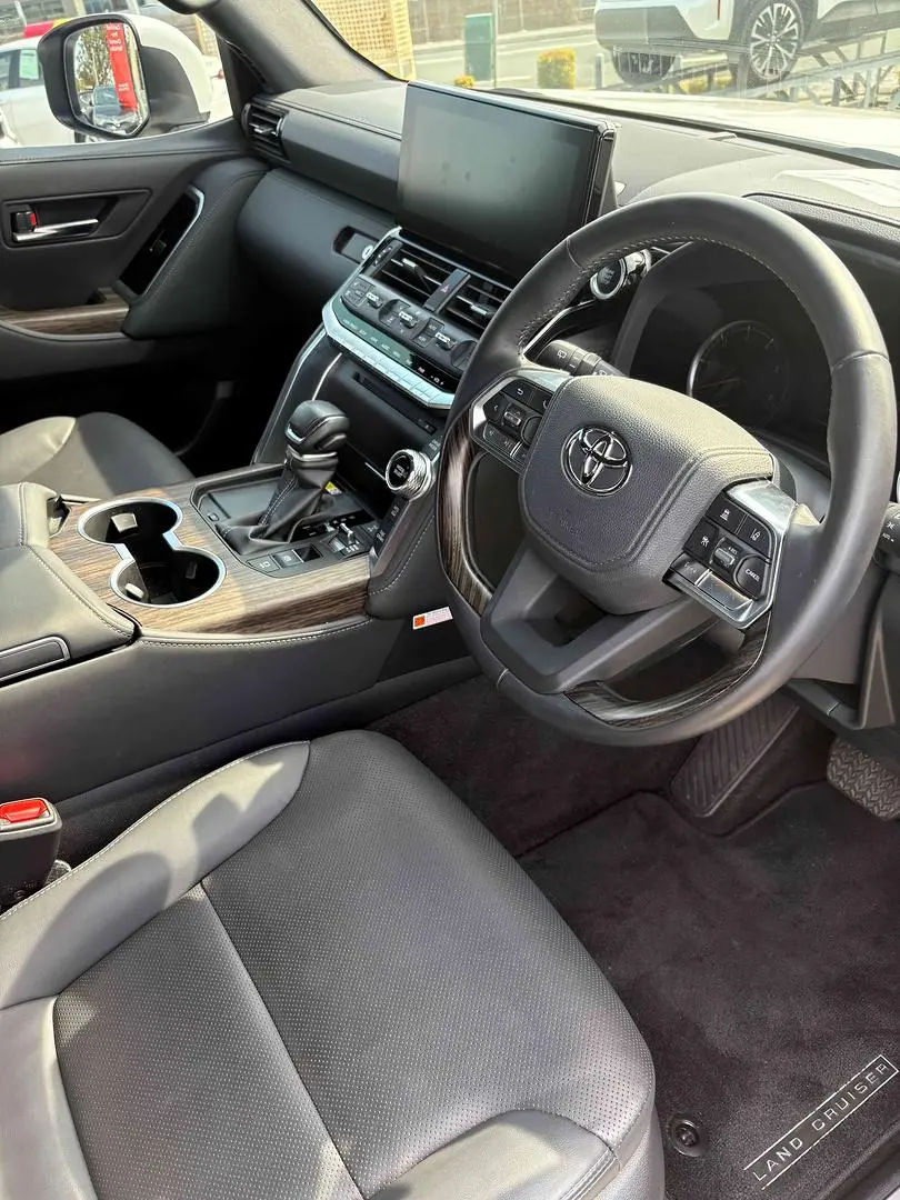 2024 Toyota Landcruiser Gallery Image 5