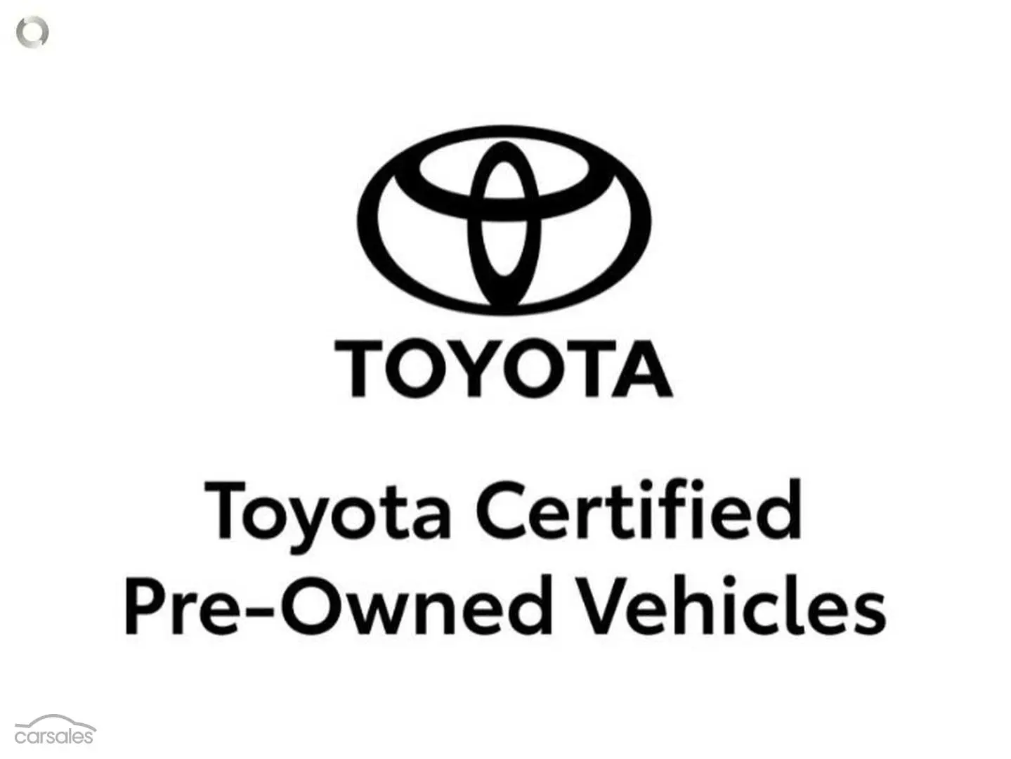2021 Toyota Yaris Image 2