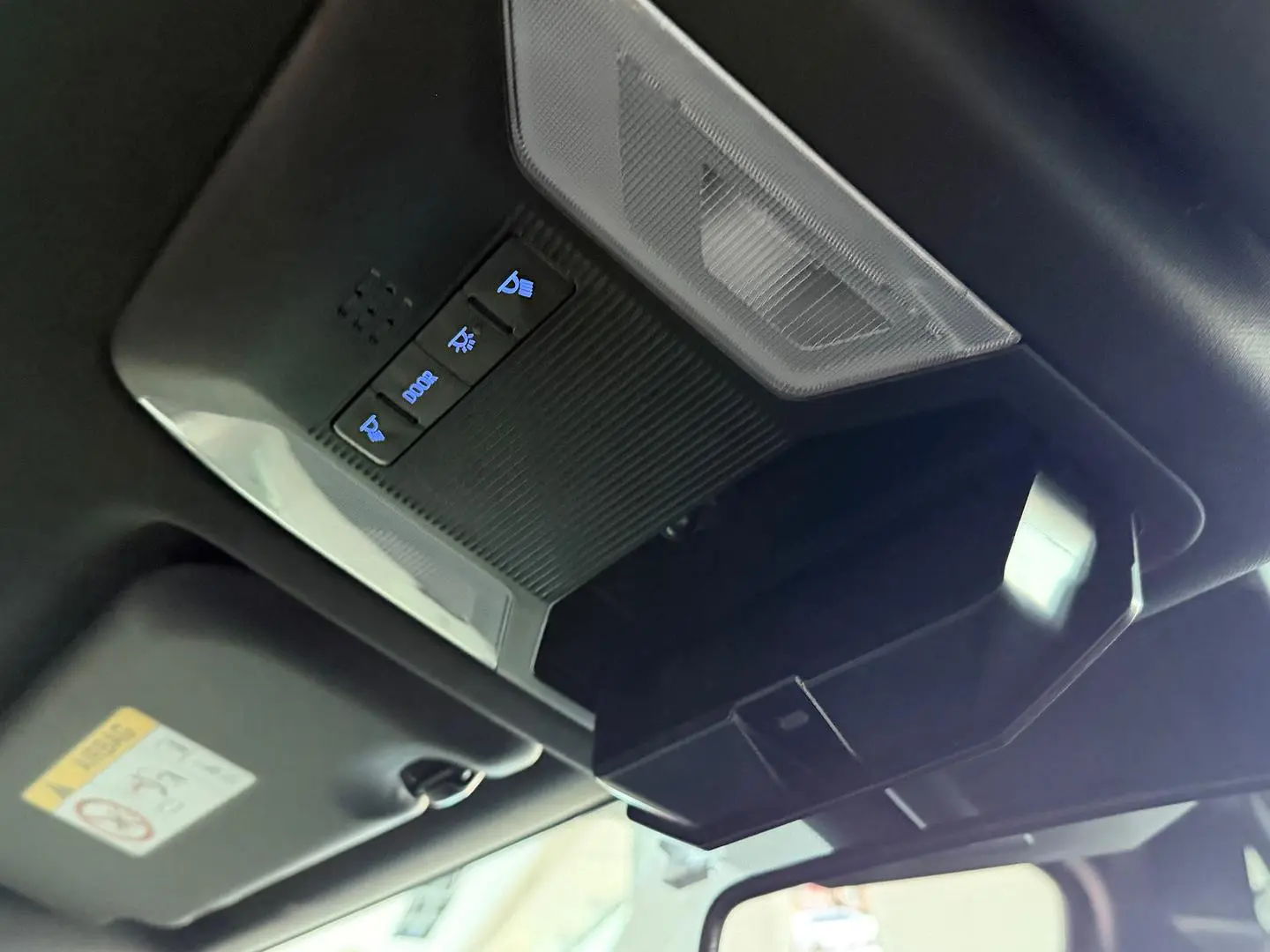 2022 Toyota RAV4 Gallery Image 25