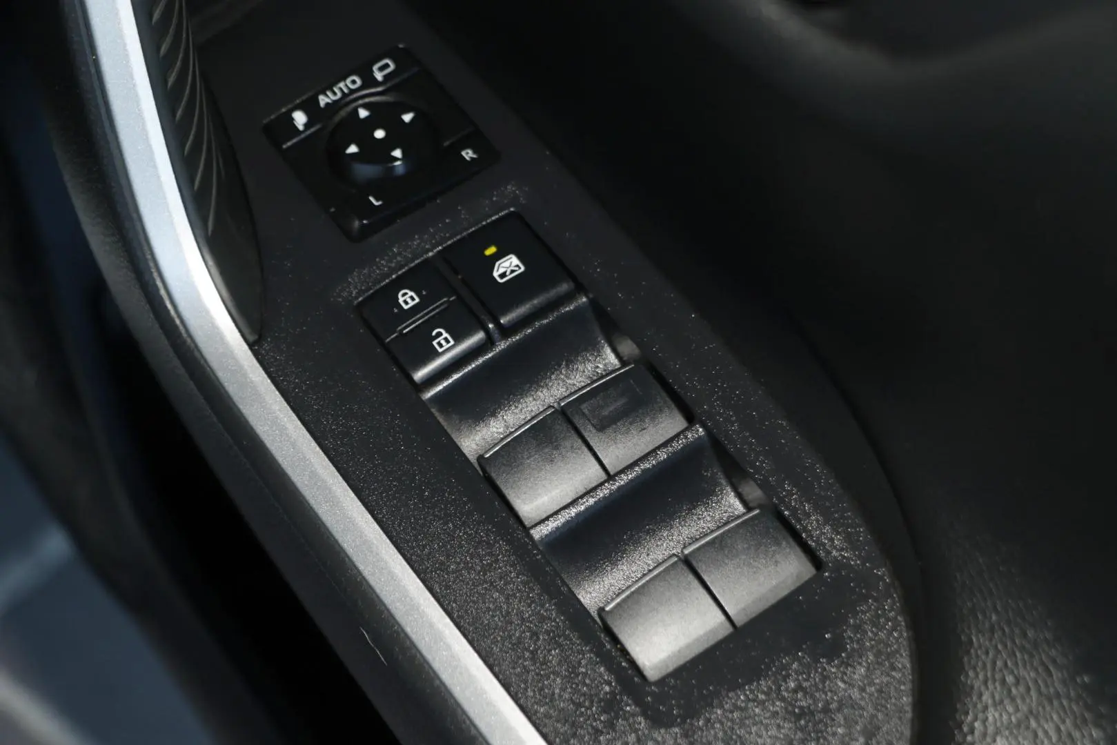 2022 Toyota RAV4 Gallery Image 18