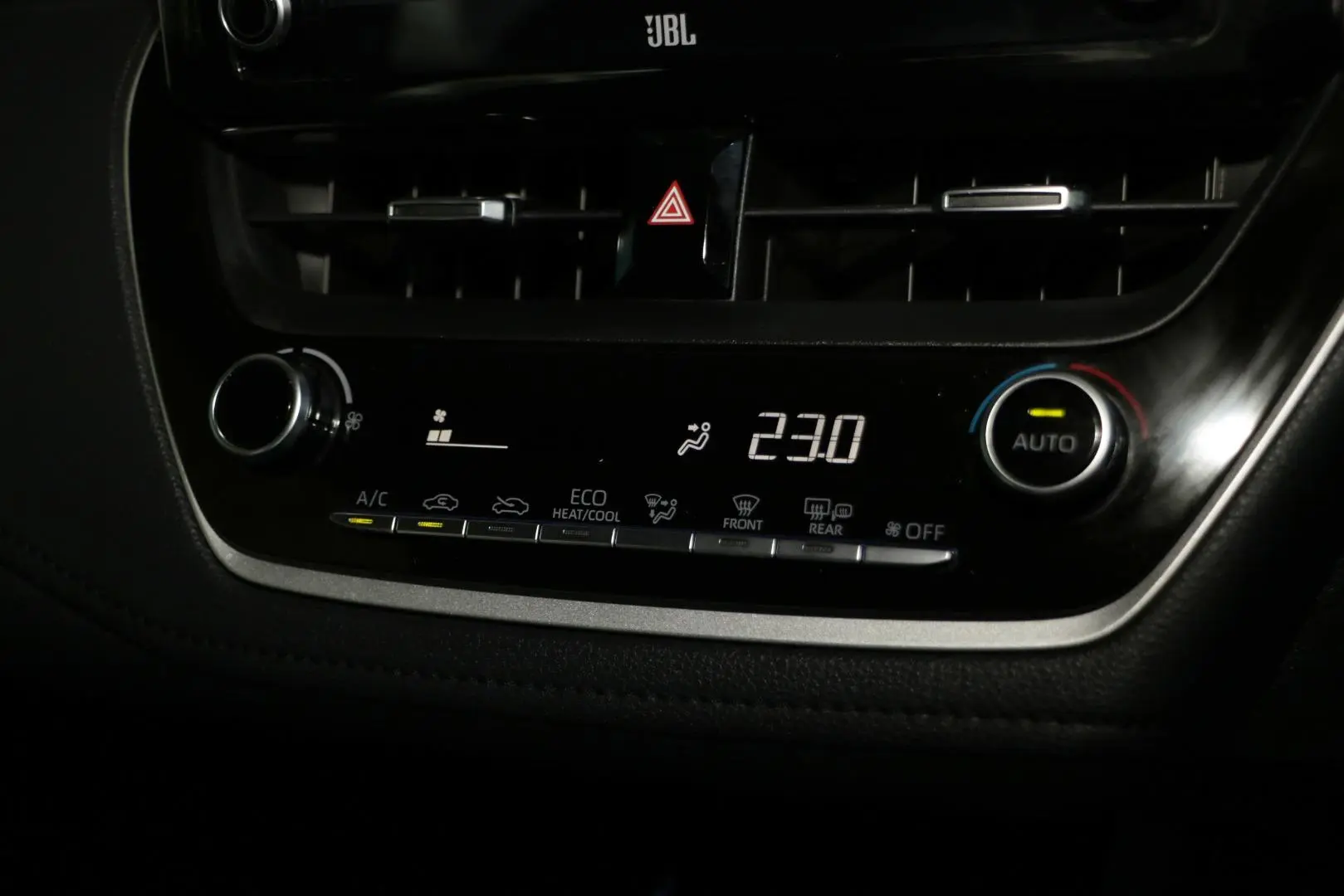 2019 Toyota Corolla Gallery Image 19