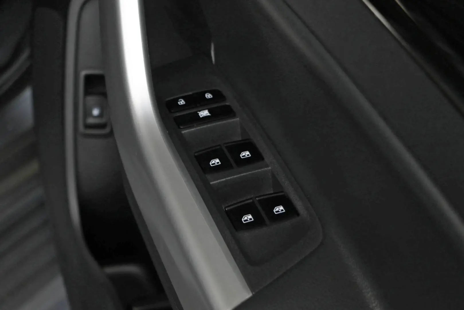 2022 LDV T60 Gallery Image 18