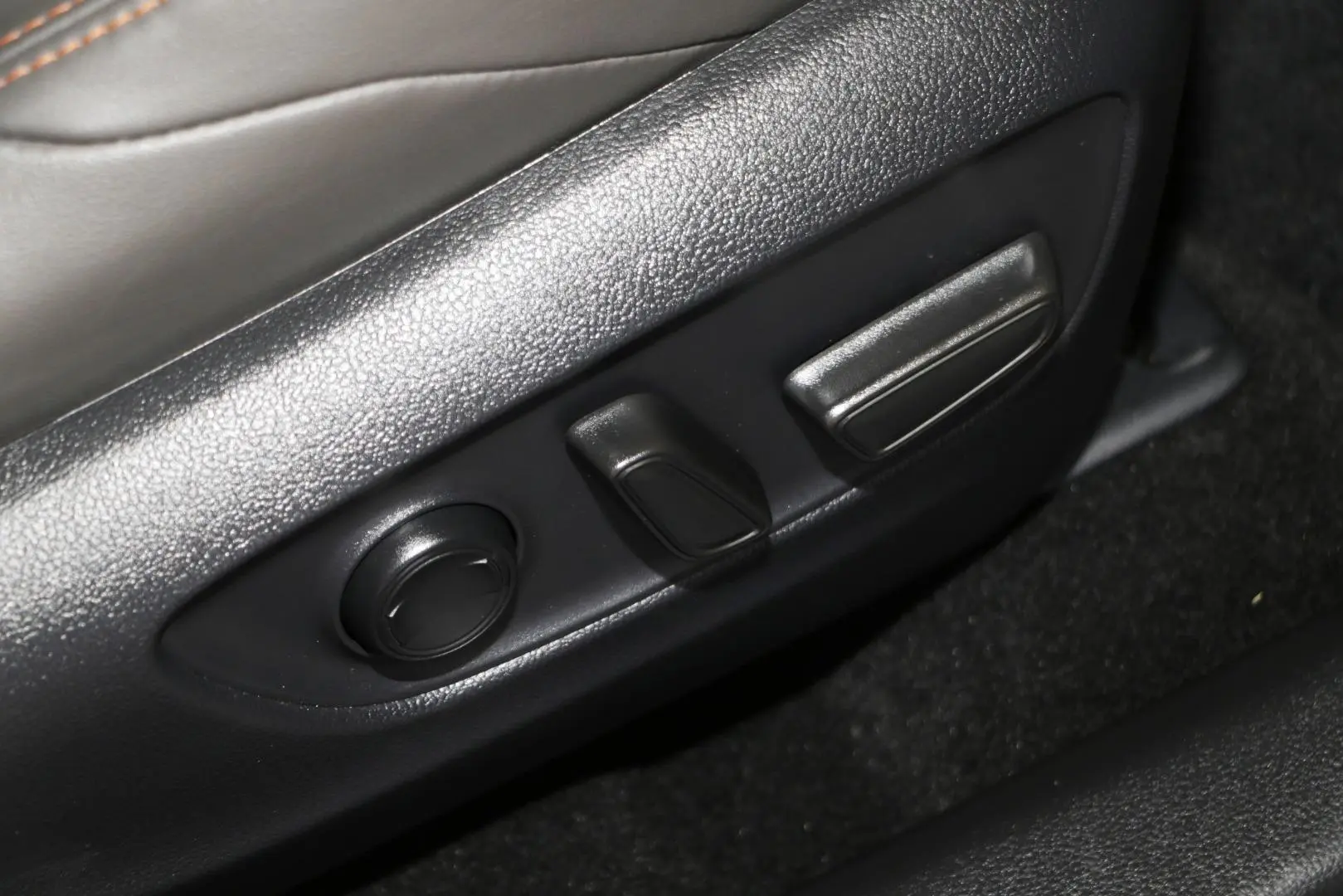 2024 Toyota RAV4 Gallery Image 15