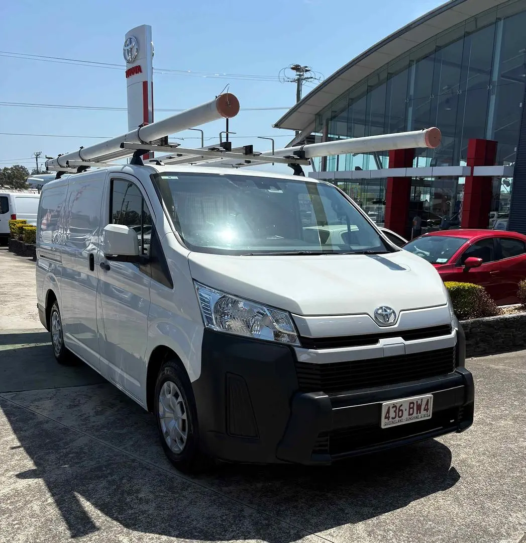 2021 Toyota Hiace Gallery Image 2