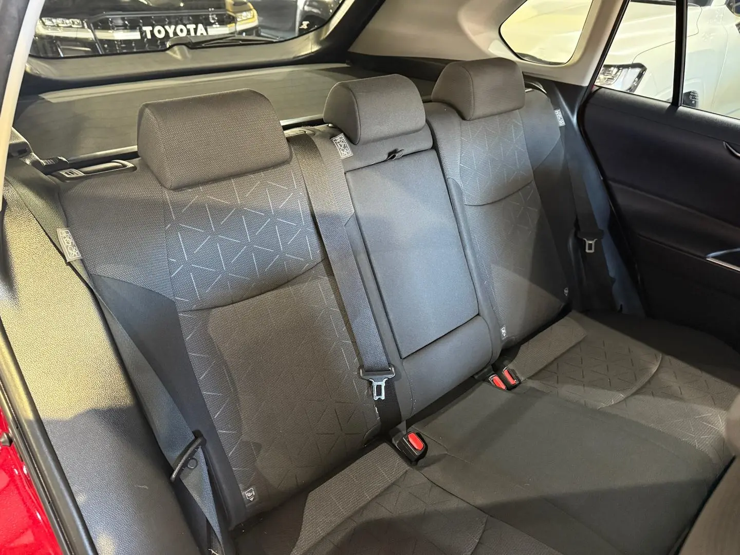 2022 Toyota RAV4 Gallery Image 7