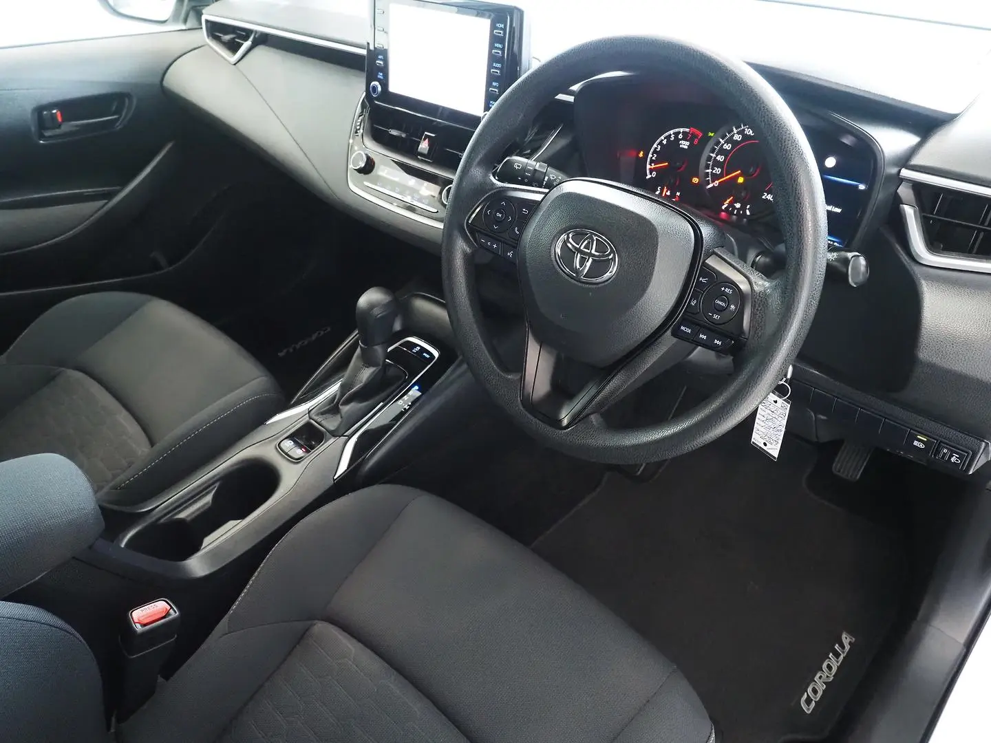 2021 Toyota Corolla Gallery Image 3