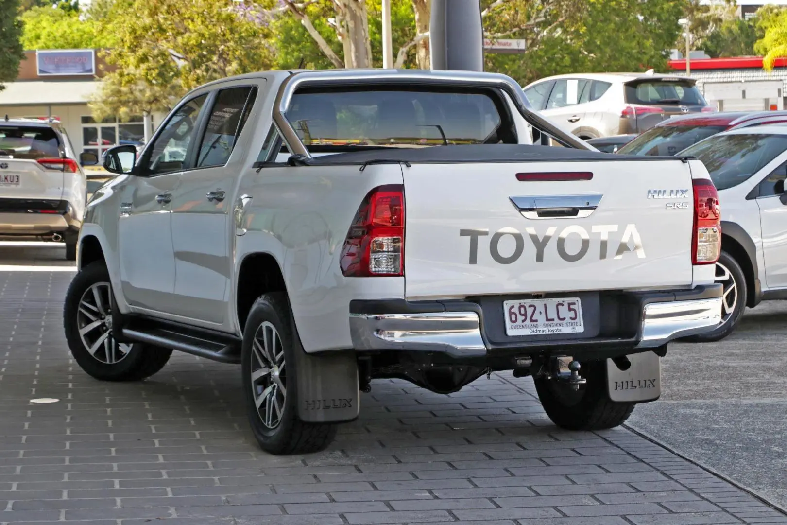 2020 Toyota Hilux Image 2