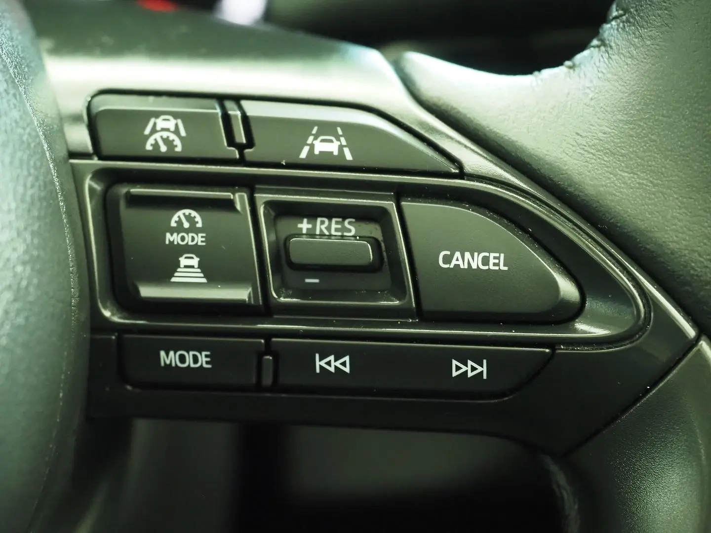 2024 Toyota Yaris Cross Gallery Image 22