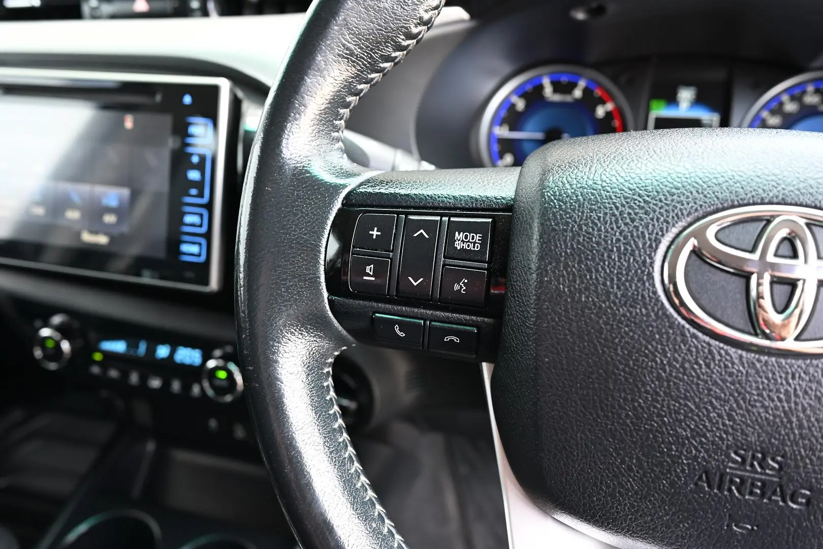 2017 Toyota Hilux Gallery Image 18