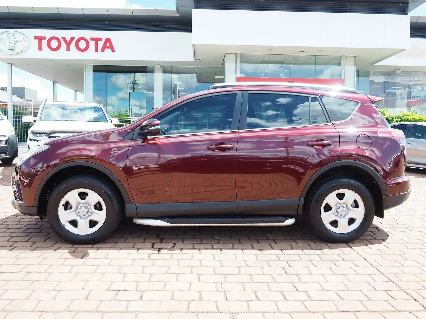 2016 Toyota Rav4 Gallery Image 8