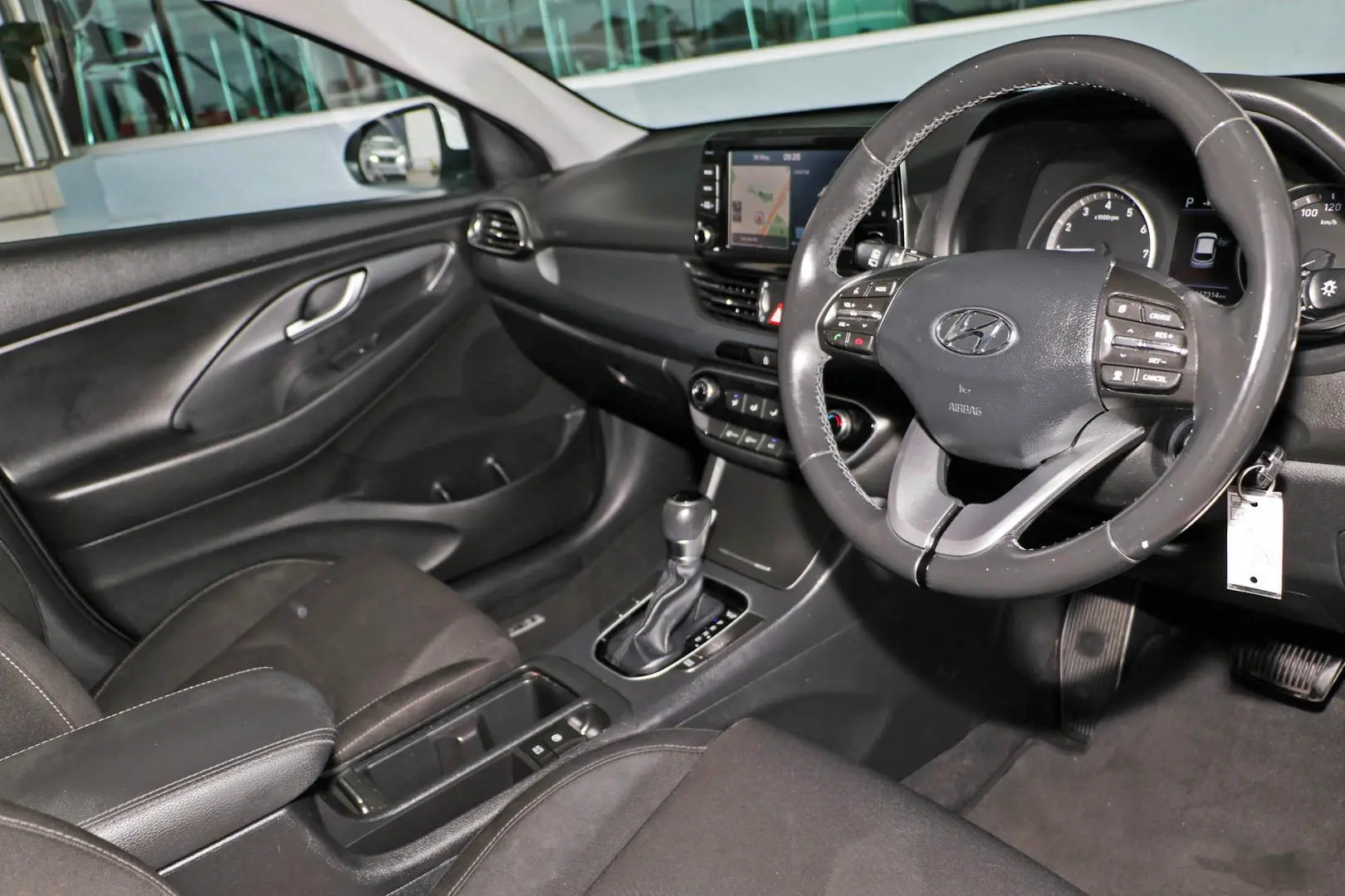 2018 Hyundai i30 Gallery Image 6