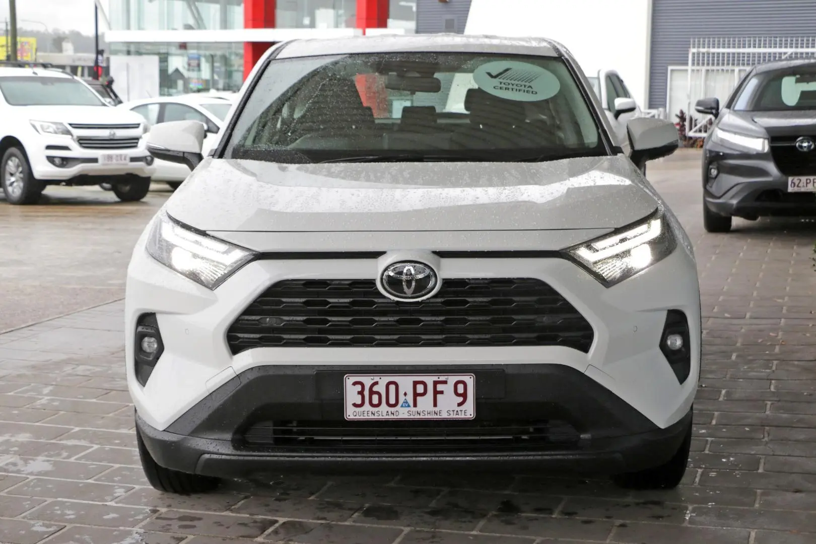 2025 Toyota RAV4 Gallery Image 4