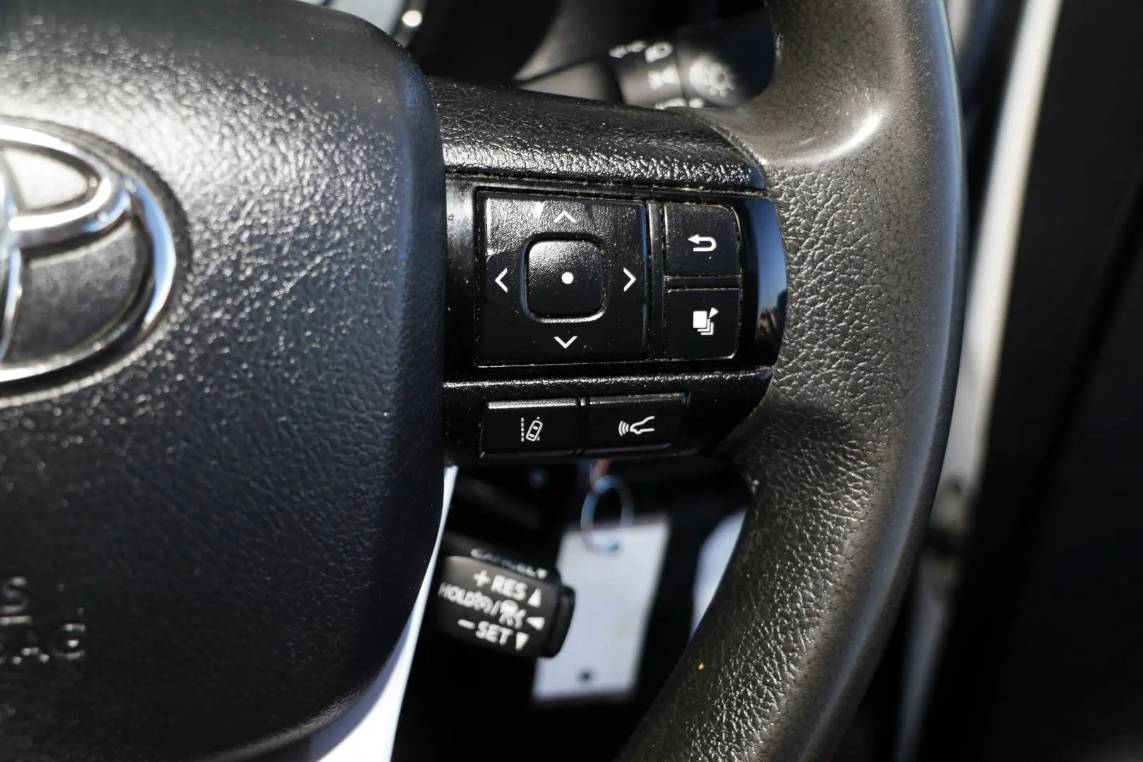 2021 Toyota Hilux Gallery Image 15