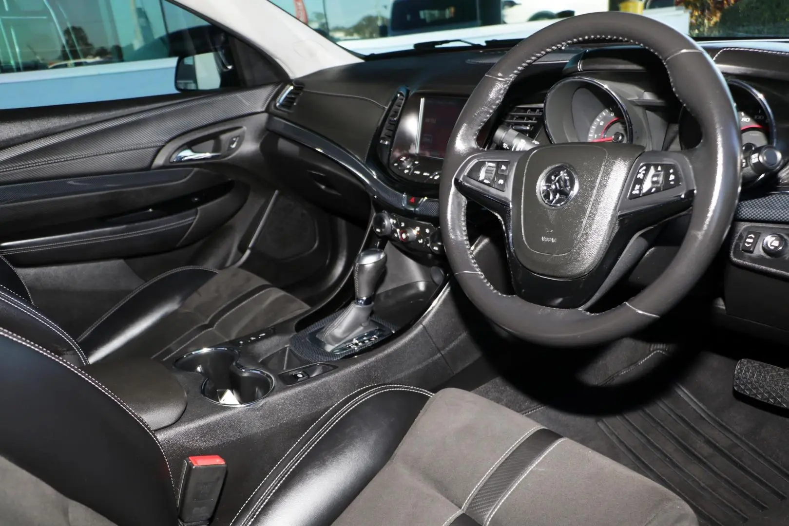 2017 Holden Commodore Gallery Image 6